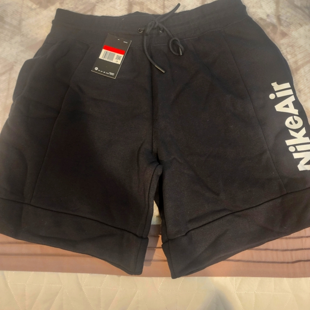 Nike Air Men's Sz L NWT Fleece Shorts basketball, casual, fleece